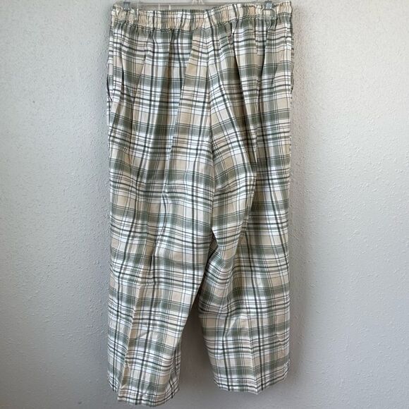 Erika & Co. Matching Button Down Shirt and Cropped Pants Size M EUC - Picture 7 of 9
